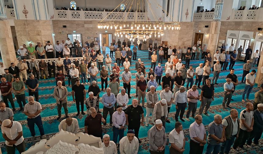 Yusufeli’nde 1001 Hatim Geleneği Yaşatılıyor