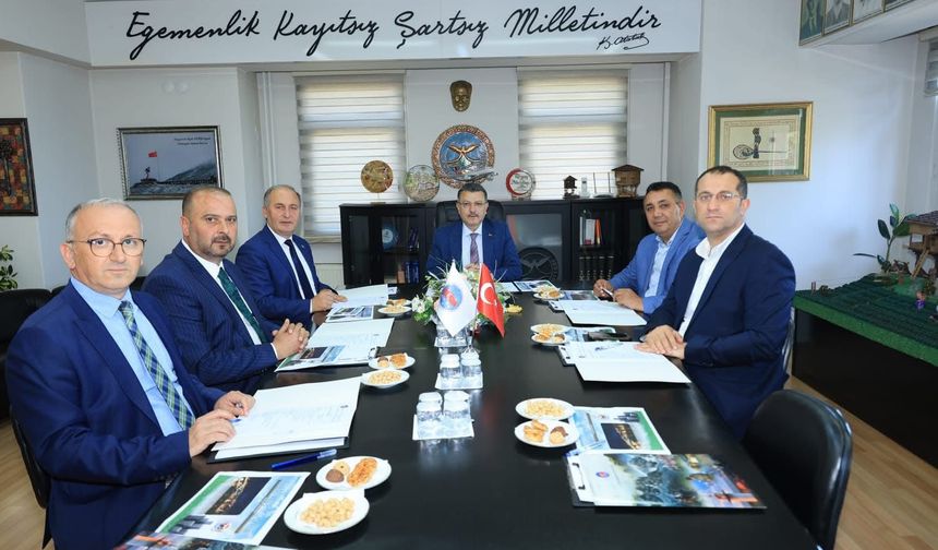Doğu Karadeniz Belediyeler Birliği Toplantısı Arhavi’de Gerçekleştirildi