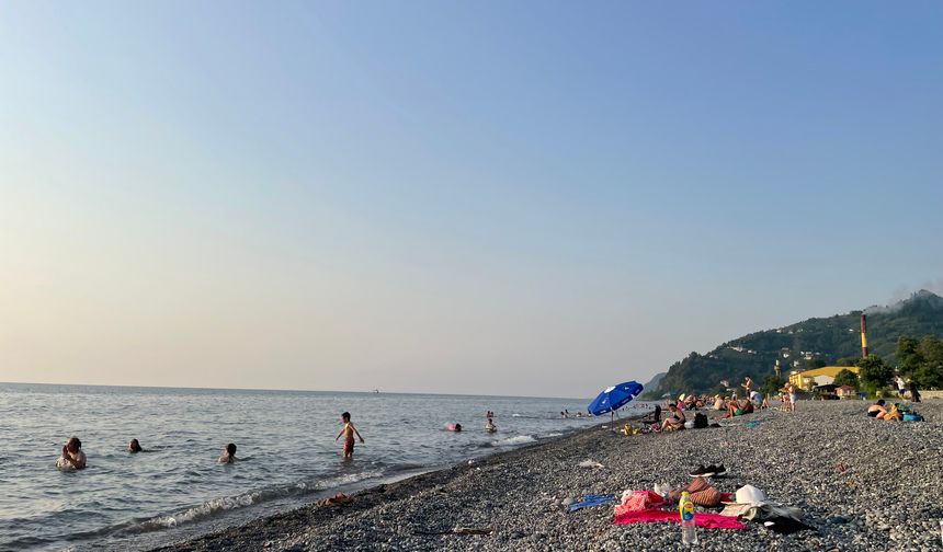 Kavurucu Sıcaklar, Plajları Doldurdu