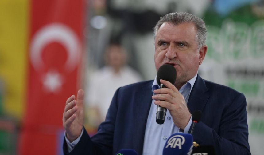 Gençlik ve Spor Bakanı Osman Aşkın Bak, Karadeniz-Hazar Ülkeleri Karate Şampiyonası'nın Açılışına Katıldı