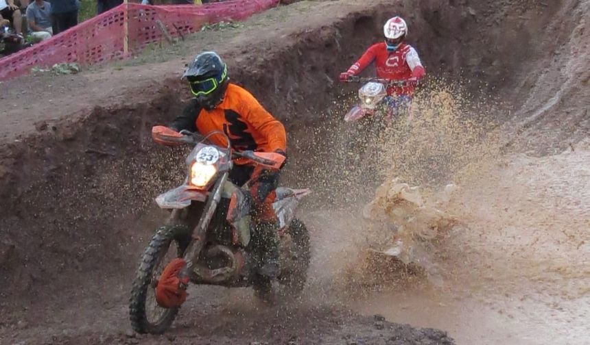 Kafkasör Yaylası Motor Sesleriyle Coştu