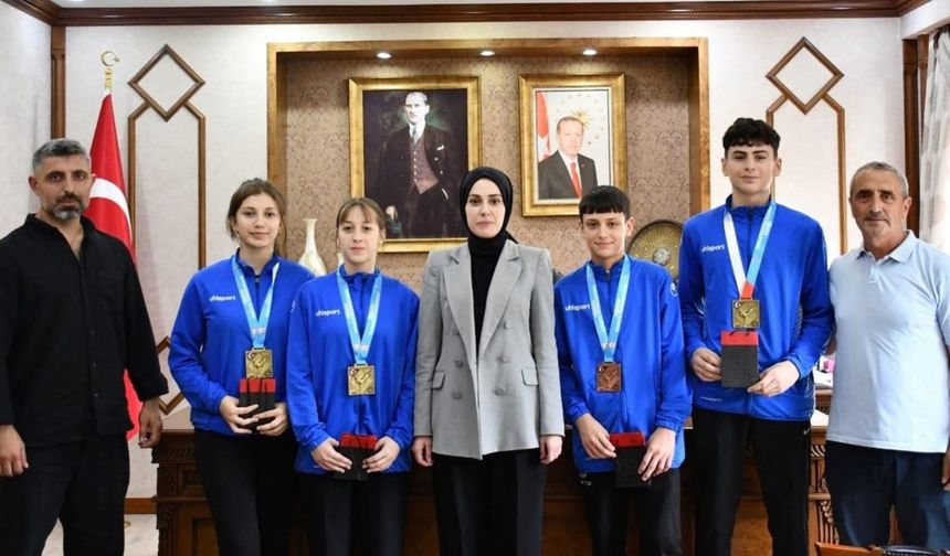 Kaymakam Büyükkılıç’tan Şampiyon Sporculara Tebrik