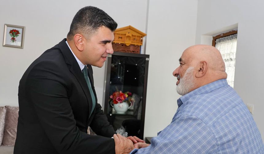 Artvin Vali Vekili Erdoğan, Kıbrıs Gazisini Ziyaret Etti