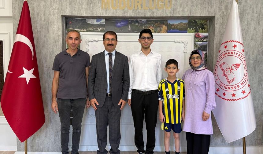 İl Birincisi Öğrenciye Milli Eğitim’den Ödül