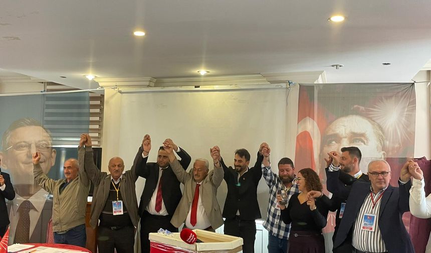 Burak Atay CHP Arhavi İlçe Başkanlığına Seçildi