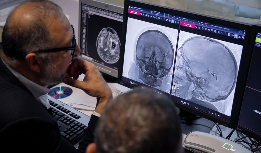 Sağlık sistemlerinin geleceğinde yapay zeka ve robotik cerrahi yer alacak