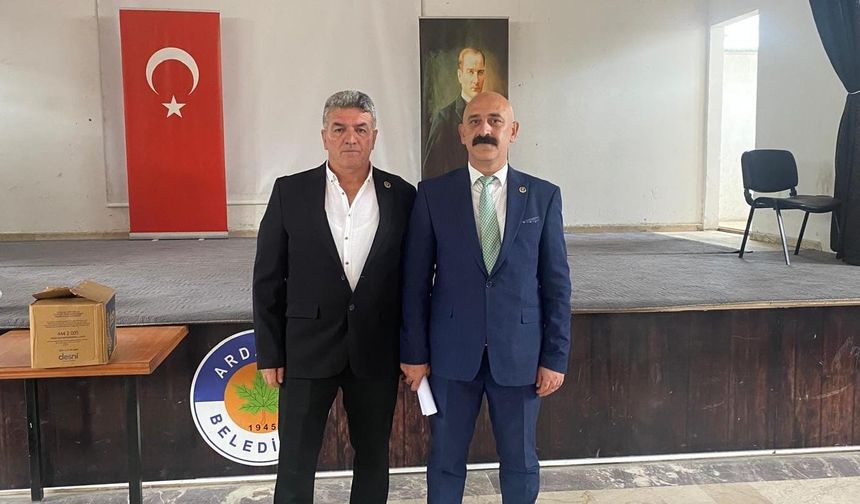 Saffet Çavuş Yeniden İlçe Başkanı Seçildi