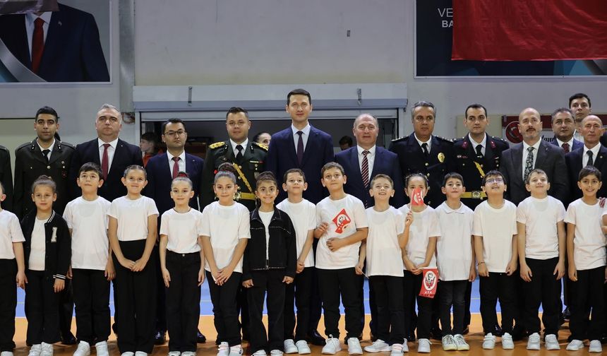 Cumhuriyetin 102. Yılı Arhavi’de Coşkuyla Kutlandı