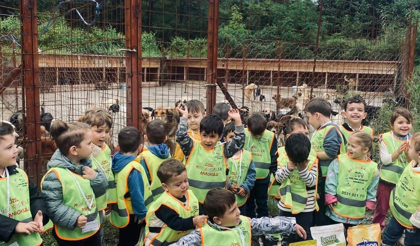 Minik Öğrencilerden Anlamlı Ziyaret