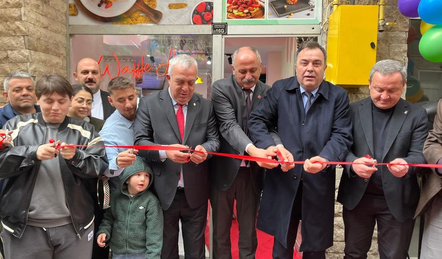 Artvin’de Waffle Art Açıldı