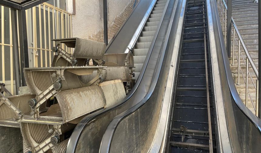 Yürüyen Merdivenlere Bakım Zamanı