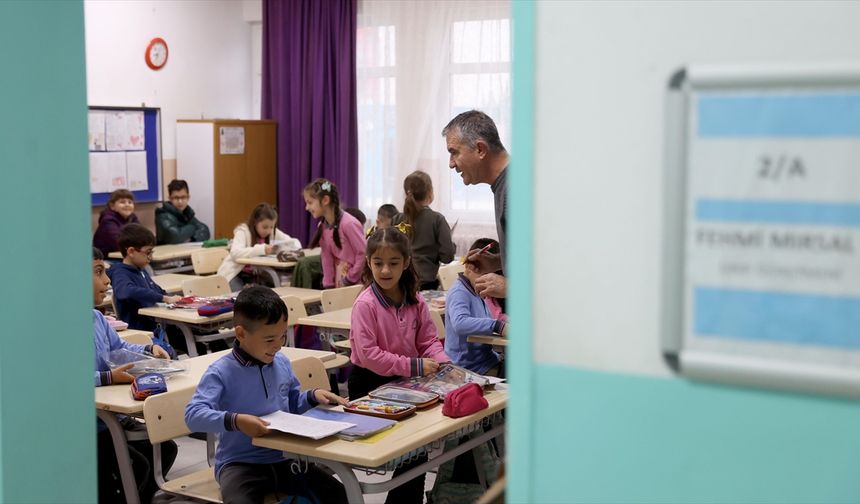 Okullarda ara tatil sonrası ilk ders zili çaldı