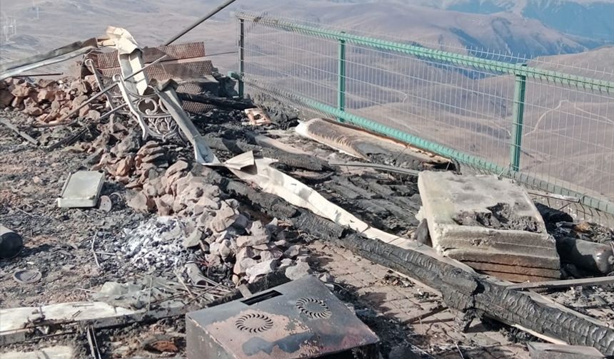 'Uçurumdaki mescit'te çıkan yangınla ilgili soruşturma başlatıldı