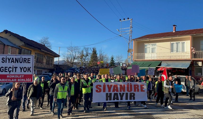 Siyanür İsyanı: Halk Sokaklara Döküldü