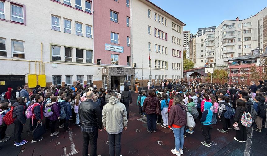Okullarda Ders Zili Yeniden Çaldı