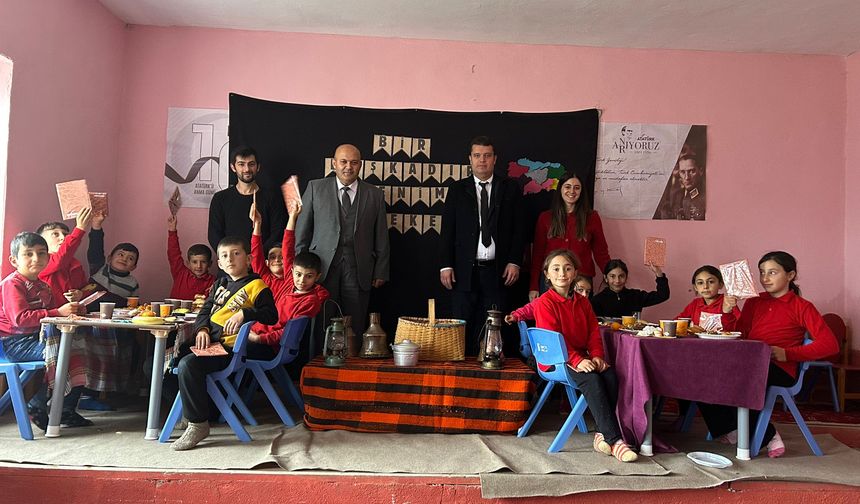 Ardanuç'ta, Tutum, Yatırım ve Türk Malları Haftası Etkinliği Yapıldı