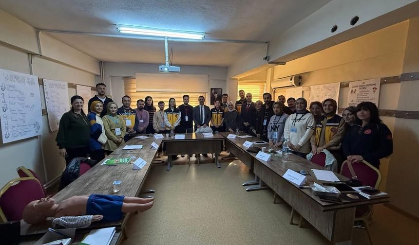 Acil Sağlık Haftasında Eğitim ve Farkındalık Etkinlikleri