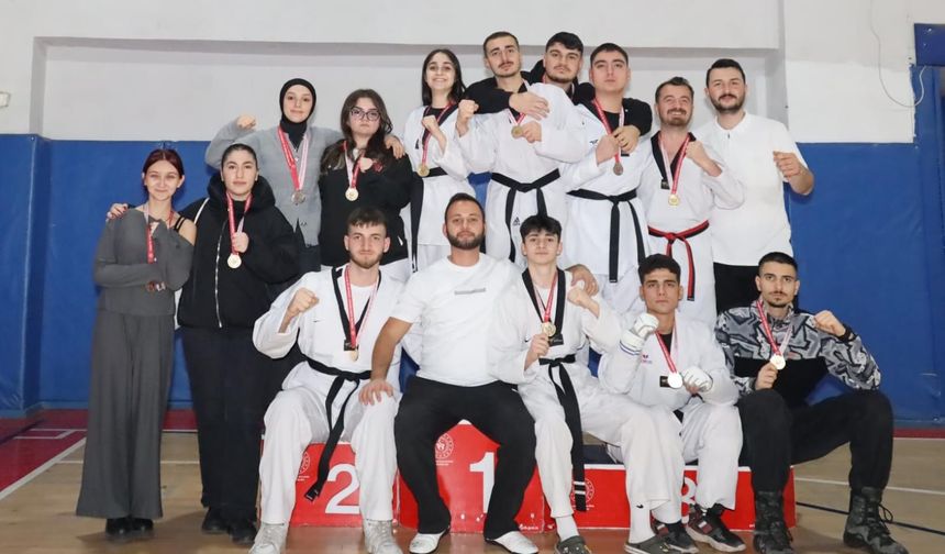 Artvin Taekwondo’da Şampiyonları Açıkladı