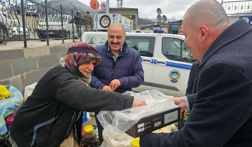 Yerli Malı Haftası’nda Pazar Esnafı Unutulmadı