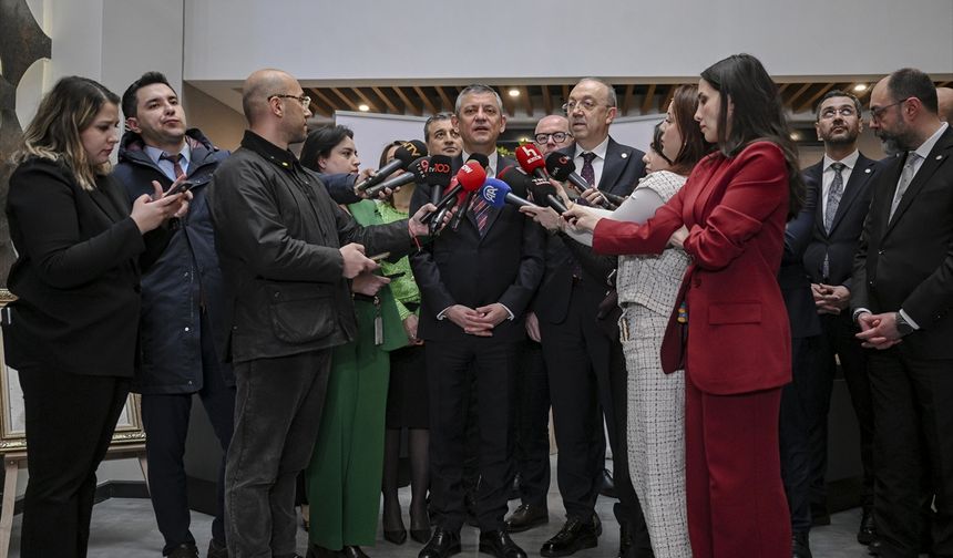 CHP Genel Başkanı Özel, gazetecilerin sorularını yanıtladı: