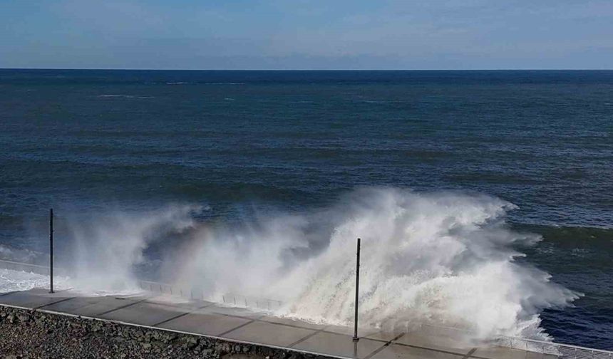 Doğu Karadeniz'de Fırtına Uyarısı