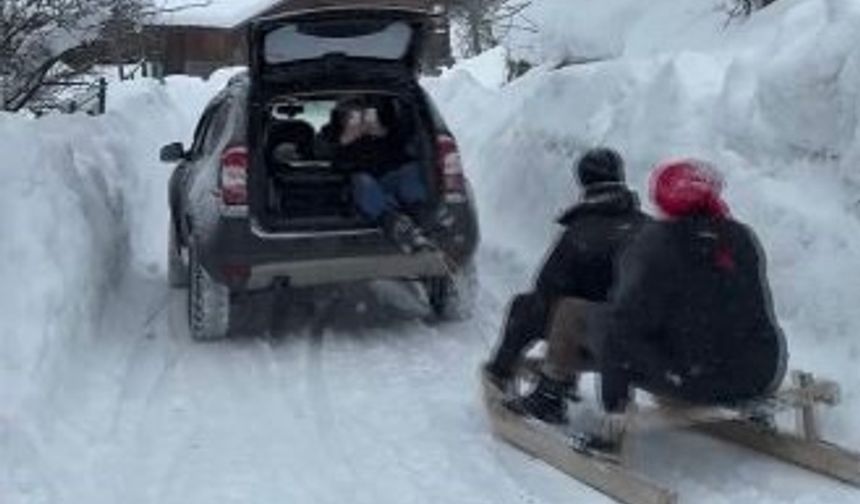 Şavşat'ta Geleneksel Tahta Kızaklarla Kış Eğlencesi
