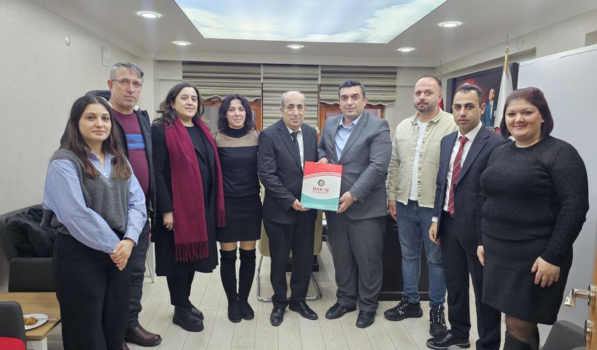 HAK-İŞ Artvin Şubesi’nden Gazeteciler Günü Ziyareti