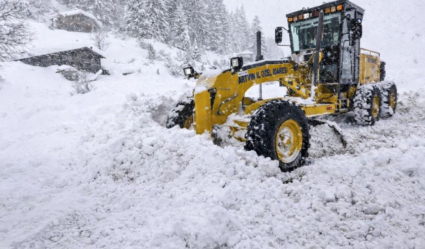 10 Köy Yolu Ulaşıma Kapandı