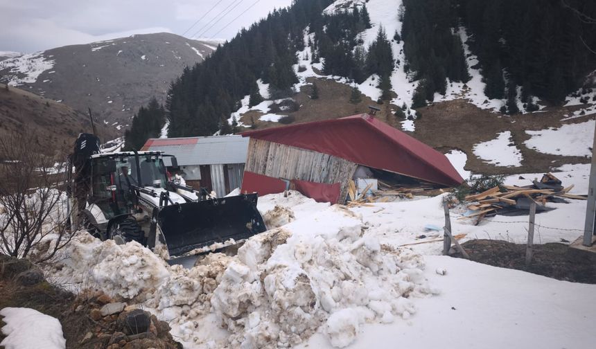 Ordu'da çığ düşmesi sonucu bir ev kullanılamaz hale geldi