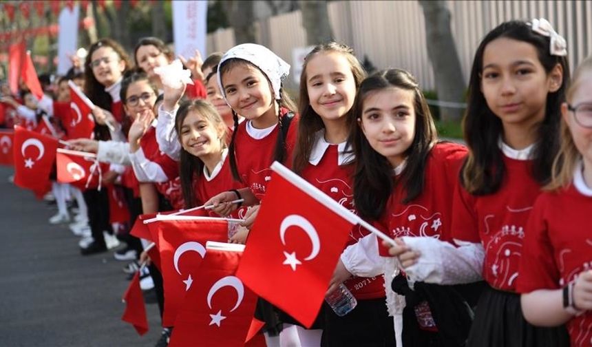 Yarıyılın ardından ilk ders 'Bayrak Sevgisi' temasıyla başlayacak