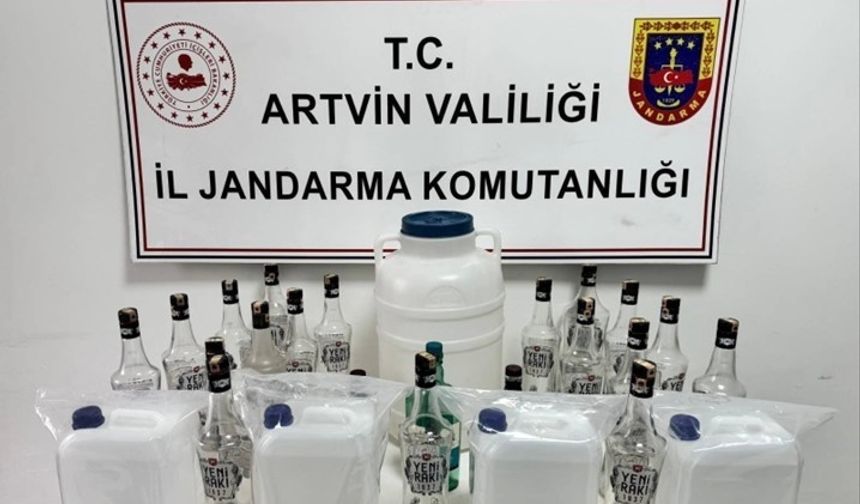Artvin'de Kaçakçılıkla Mücadelede 11 Şüpheli Yakalandı