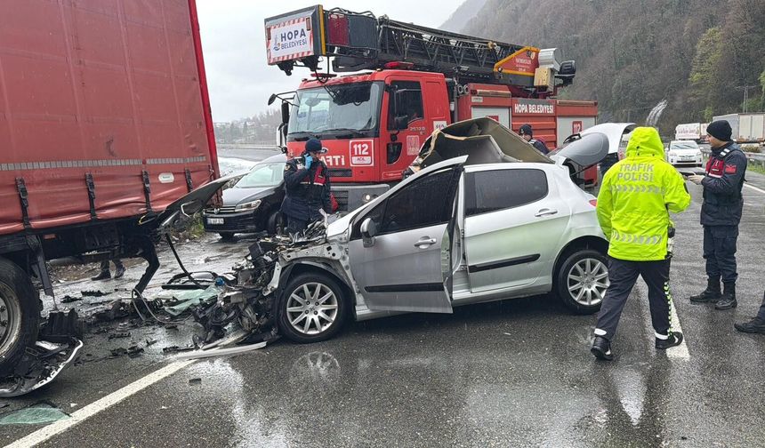Artvin Hopa’da Feci Kaza