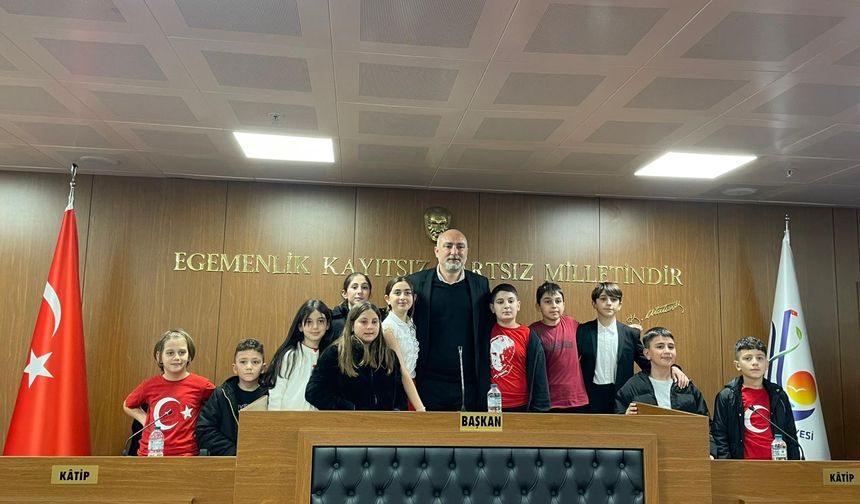 Çocuk Meclisi Taleplerini Meclise Taşıdı