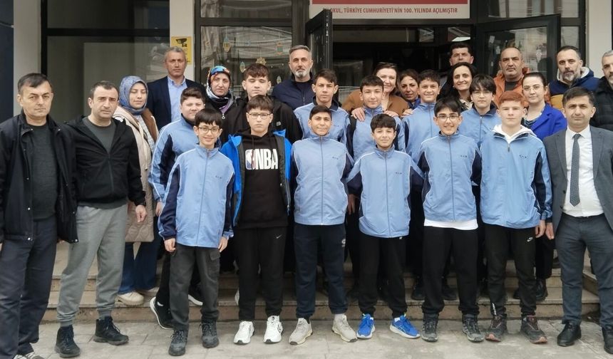 Artvin’in Yıldızları Rize Yolcusu