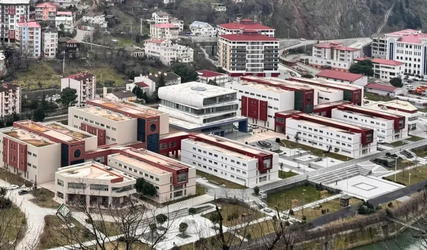 AÇÜ’de Uluslararası Yayın Sayısı 233’e Ulaştı