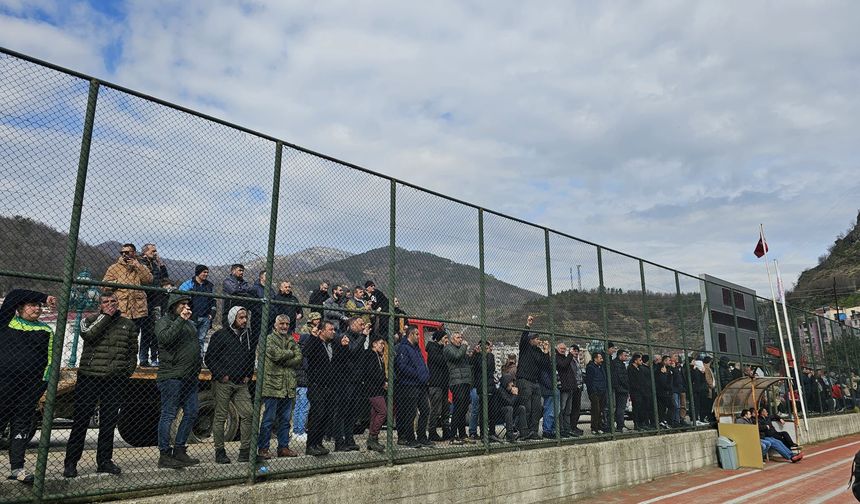 Futbol Var, Tribün Yok!