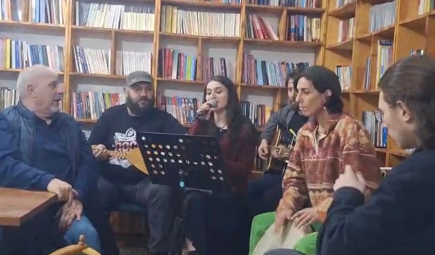 “Dillerin Valizi” ile Ana Dillere Vurgu