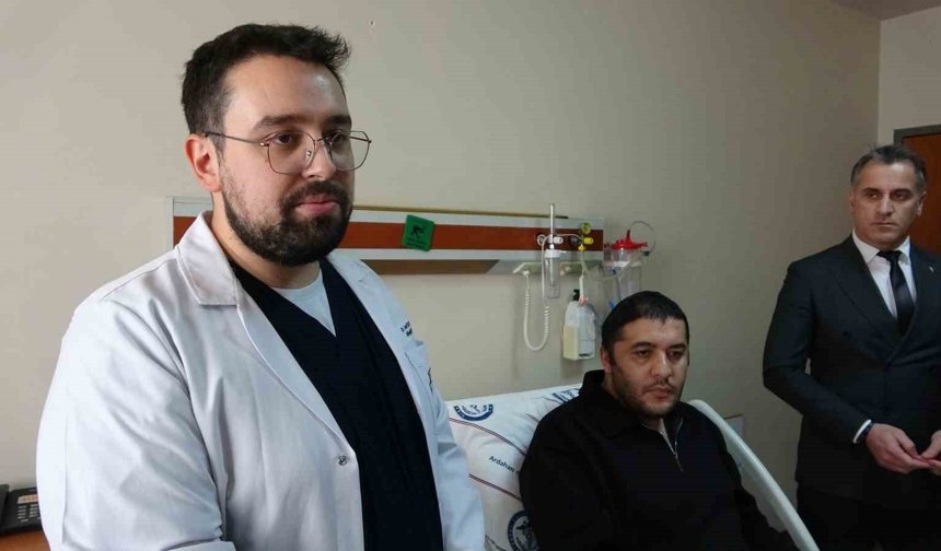 Yüksek riskli beyin ameliyatı Ardahan'da ilk kez yapıldı