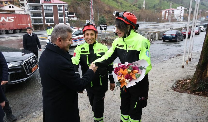 Hayat Kurtaran Ellerden 8 Mart Mesajı