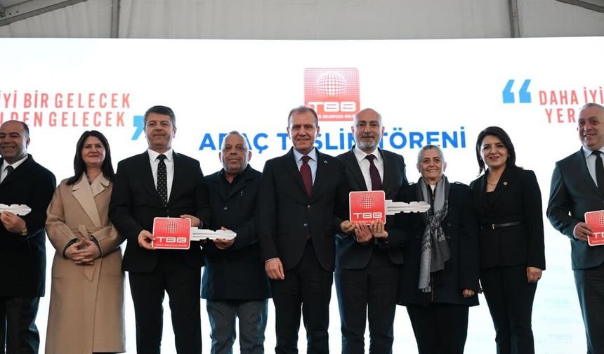 Yeni Çöp Kamyonu Hizmete Girdi