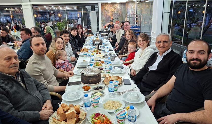 Trabzon Artvinliler Derneği İftar Programında Buluştu