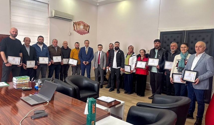 Mazbatasını Alarak Göreve Başladı