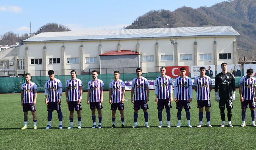 Hopaspor Deplasmandan 1 Puanla Döndü