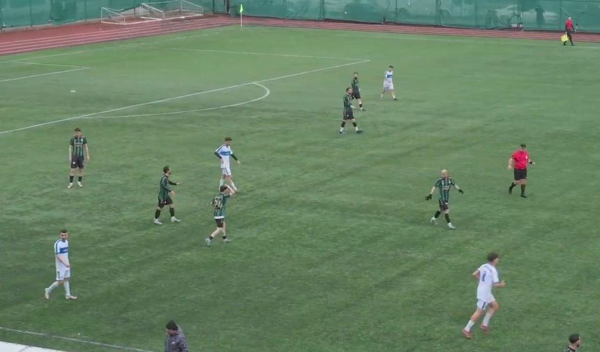 Borçkaspor, Kemalpaşaspor’u 2-0 Yendi