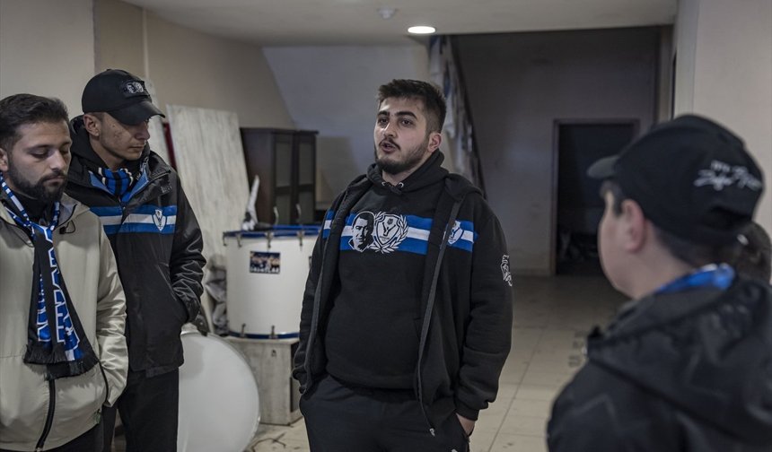 Erzurumspor sevdası tribünde babadan oğula miras kaldı