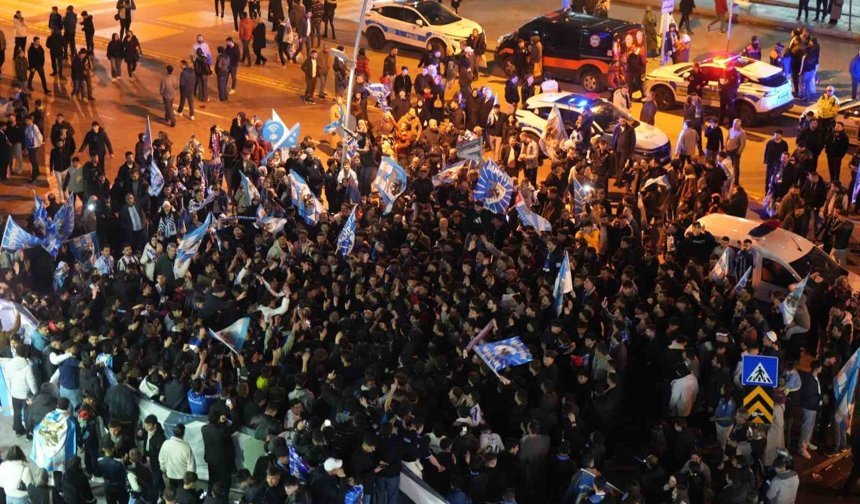 Erzurum'da Süper Lig coşkusu caddelere sığmadı