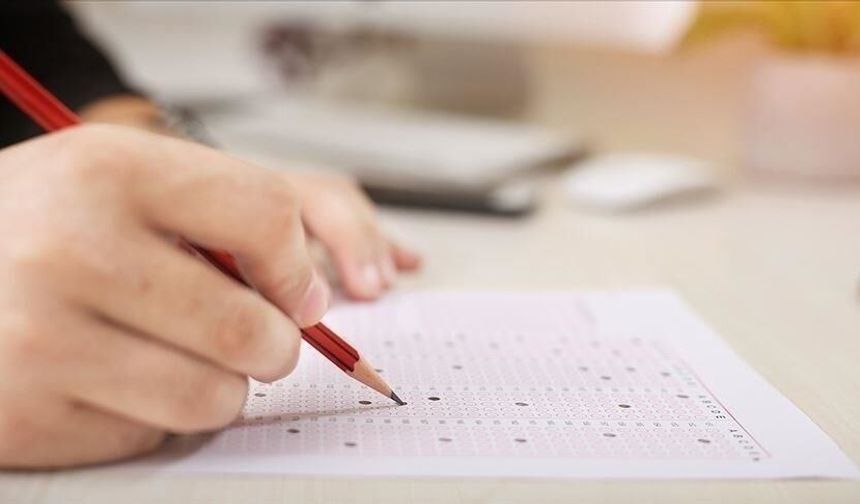 MEBİ'de LGS öğrencileri için nisan ayı örnek soruları yayımlandı