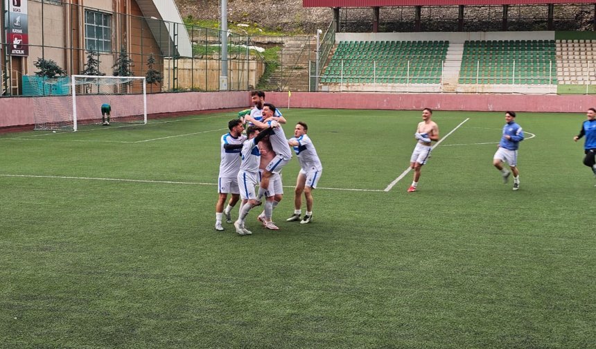 Finale Göz Kırptı