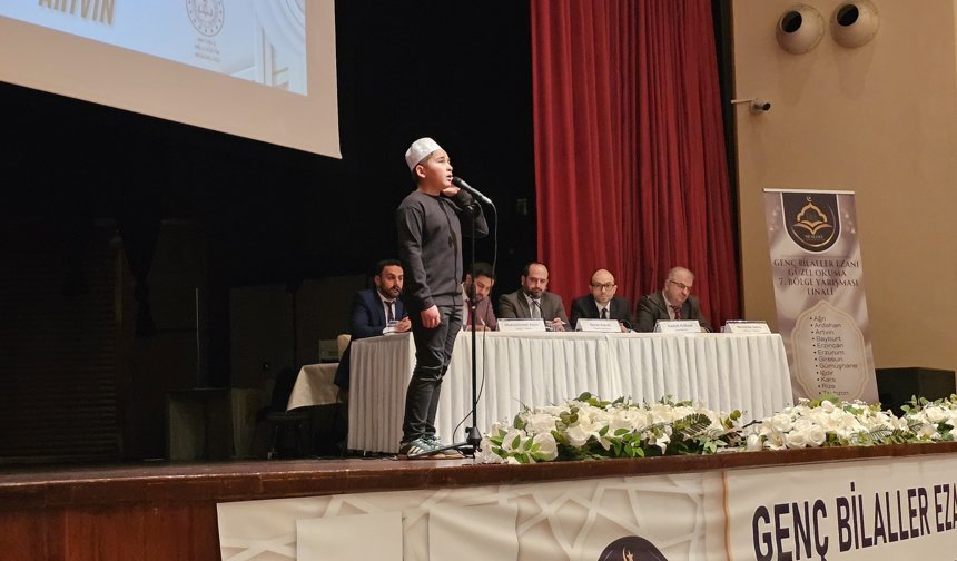 Ezanın En Güzel Sesi Yankılandı