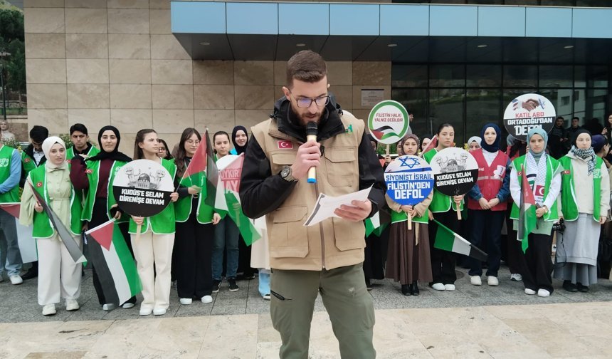 Üniversiteli Gençlerden Gazze’ye Destek